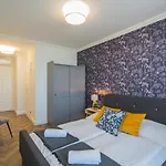 Semesterbostad Anna Siófok