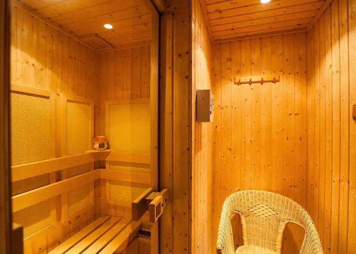 Anna シオーフォク